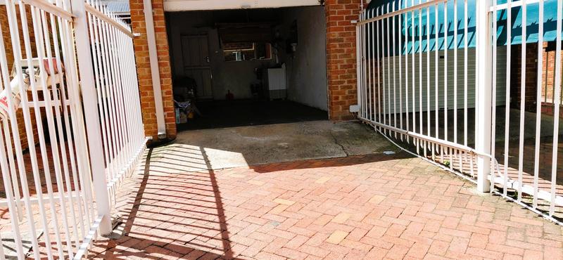 2 Bedroom Property for Sale in Bloemfontein Free State